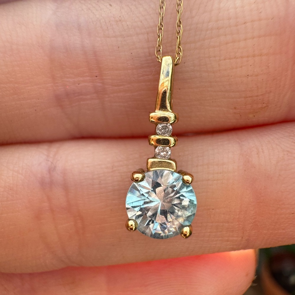 Solid 10k yellow gold genuine topaz/diamond necklace $699